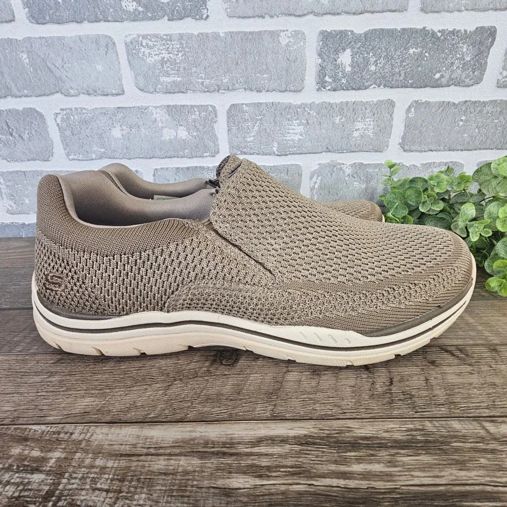 Skechers Expected Gomel Men's 8.5 Taupe Slip On Memory Foam 65086